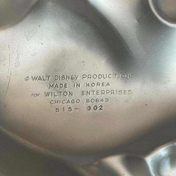 Vintage WILTON Walt Disney Mickey Mouse Leader of Band Cake Pan 515 302 - Picture 8 of 12